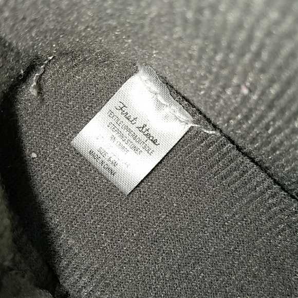 6-9 MONTHS BABY BOOTS: GRAY, SPARKLY AND STUDDED - Picture 7 of 8